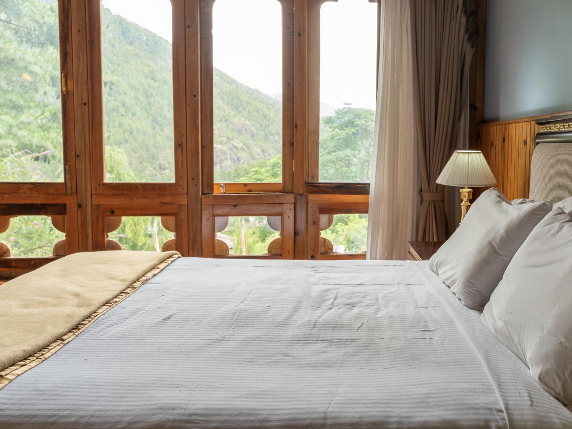 Tiger'S Nest Resort - Best Resort In Paro Exterior foto
